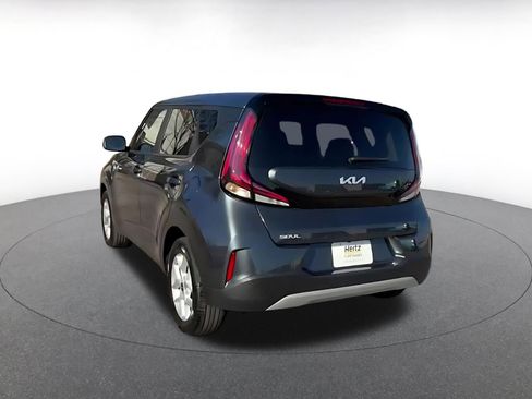 Used 2025 Kia Soul LX w/ LX Technology Package image 11