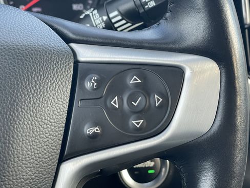 Used 2021 GMC Terrain SLT image 25