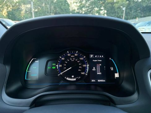 Used 2019 Hyundai Ioniq Plug-In Hybrid FWD image 14