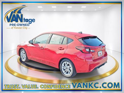 Certified 2025 Subaru Impreza 2.0i image 9