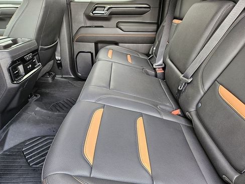 Used 2022 GMC Sierra 1500 AT4 w/ AT4 Preferred Package AWD/4WD image 21