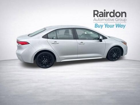 Used 2023 Toyota Corolla LE FWD image 37