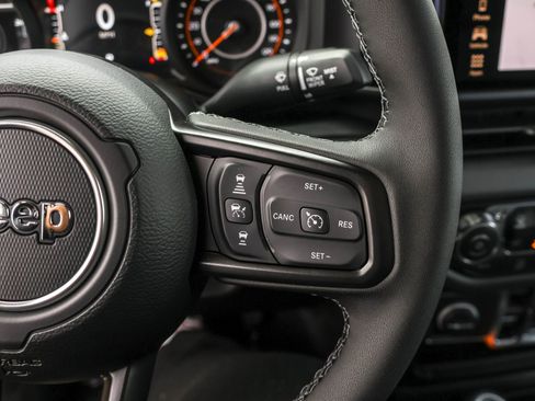 New 2026 Jeep Gladiator Sport image 32