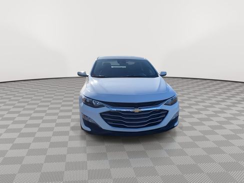 Used 2023 Chevrolet Malibu LT FWD image 2