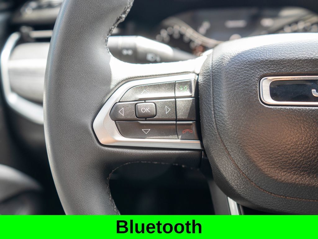Used 2023 Jeep Compass Latitude w/ Sun and Sound Group AWD/4WD image 20