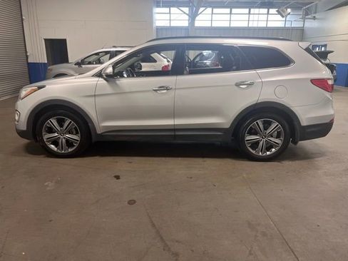 Used 2015 Hyundai Santa Fe GLS w/ Option Group 03 FWD image 6