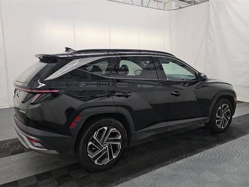 Used 2025 Hyundai Tucson Limited image 4