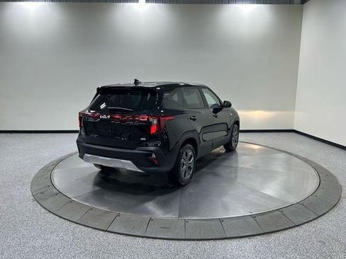 New 2026 Kia Seltos LX image 5