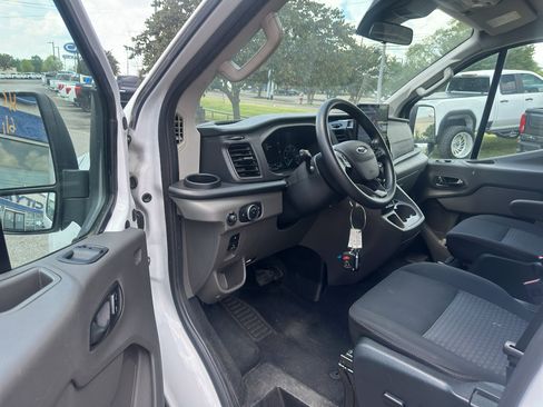 Used 2023 Ford Transit 350 XLT RWD image 17