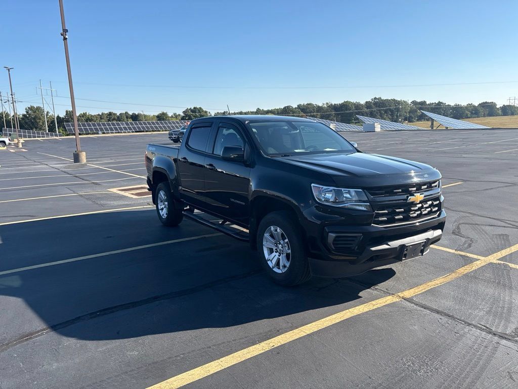 Used 2022 Chevrolet Colorado LT AWD/4WD image 8