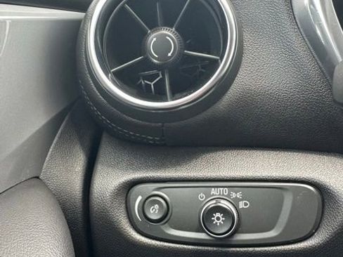 Used 2022 Chevrolet Blazer LT image 44