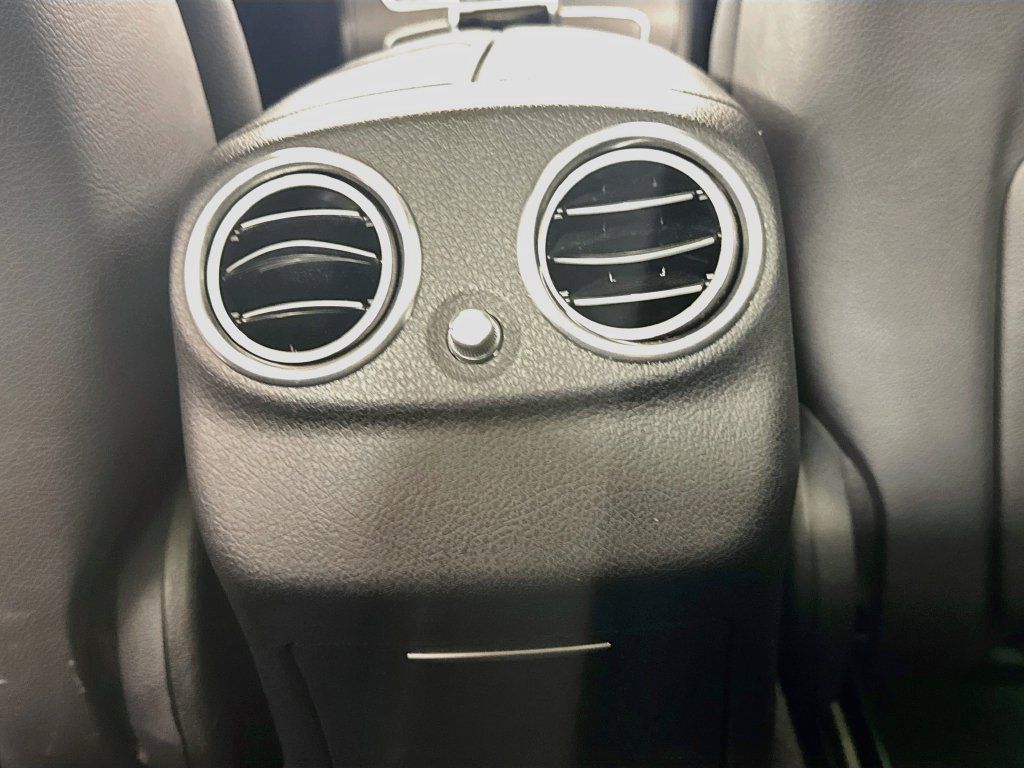Used 2018 Mercedes-Benz E 300 image 41