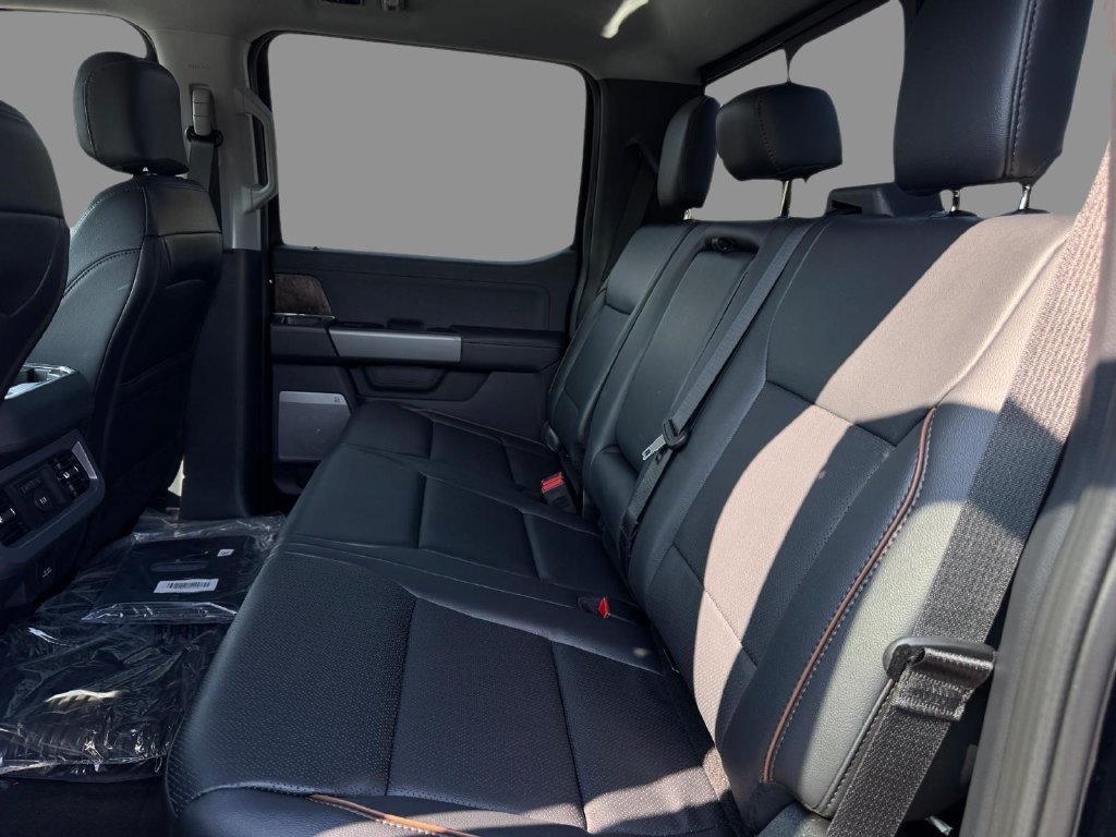New 2026 Ford F350 Lariat w/ Black Appearance Package AWD/4WD image 10