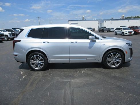 Used 2020 Cadillac XT6 Premium Luxury AWD/4WD image 4