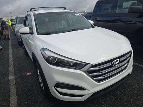Used 2017 Hyundai Tucson SE w/ SE Popular Package 02 AWD/4WD image 2