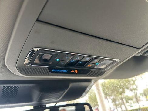 Used 2025 Ford F350 Lariat image 46