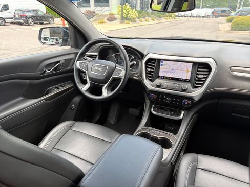 Used 2023 GMC Acadia SLT AWD/4WD image 39