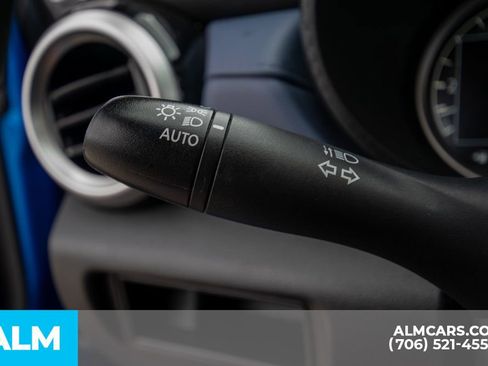 Used 2023 Nissan Versa SV image 21