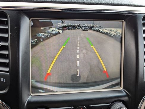 Used 2015 Jeep Grand Cherokee Altitude image 22