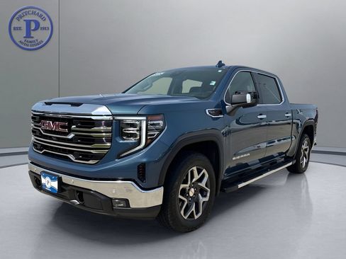 Used 2024 GMC Sierra 1500 SLT w/ SLT Premium Plus Package AWD/4WD image 3