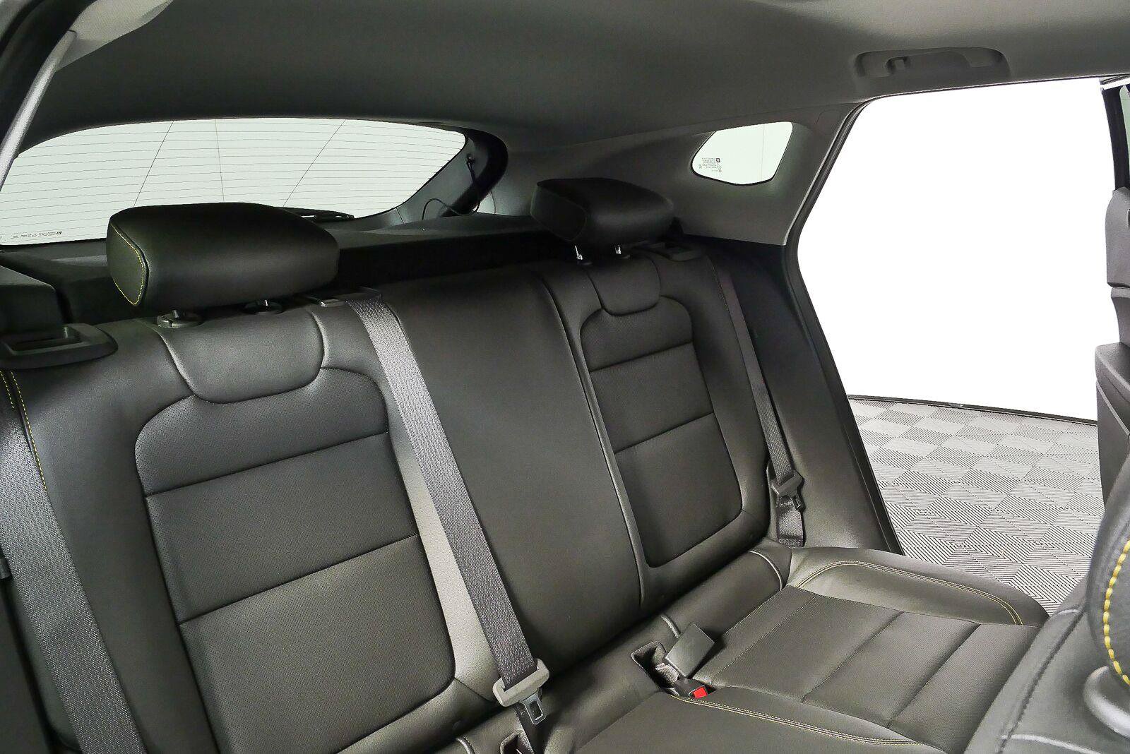 Used 2025 Chevrolet Trax ACTIV w/ Sunroof Package FWD image 22