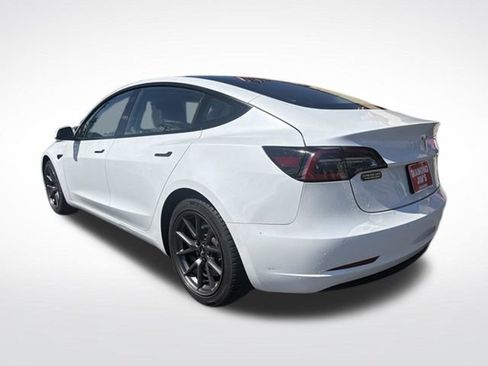Used 2021 Tesla Model 3 Standard Range Plus RWD image 5