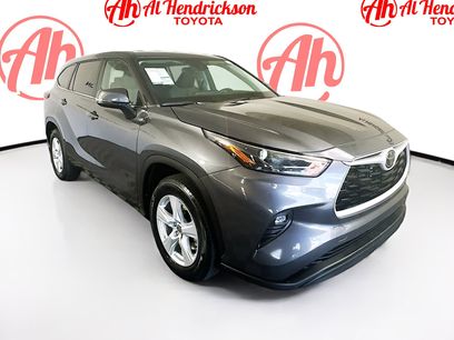 Used 2023 Toyota Highlander LE