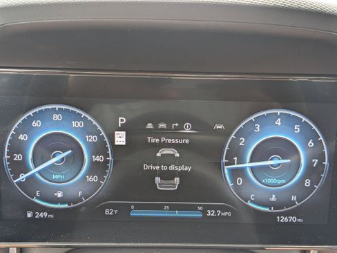 Certified 2024 Hyundai Elantra SEL FWD image 21