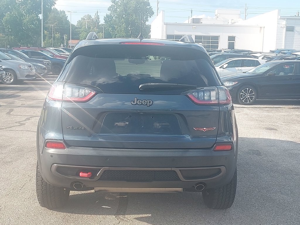 Used 2019 Jeep Cherokee Trailhawk w/ Cold Weather Group AWD/4WD image 6