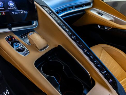 Used 2021 Chevrolet Corvette Stingray Preferred Conv w/ Z51 Performance Package RWD image 22