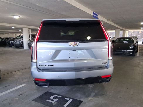 Used 2023 Cadillac Escalade Sport Platinum image 7