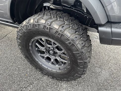 Used 2021 Ford Bronco Badlands image 21