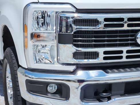 Used 2025 Ford F250 XLT w/ FX4 Off-Road Package AWD/4WD image 10