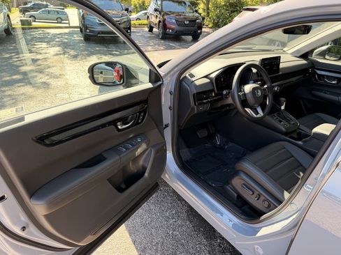 Used 2026 Honda CR-V EX-L image 11