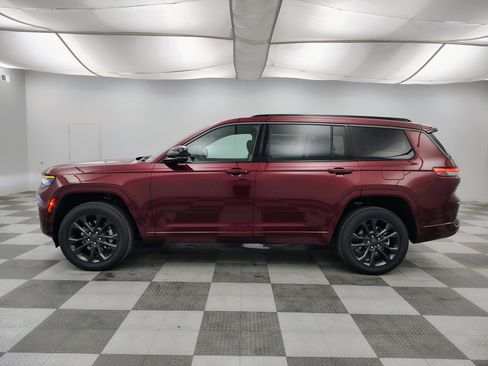 New 2026 Jeep Grand Cherokee L Limited AWD/4WD image 9