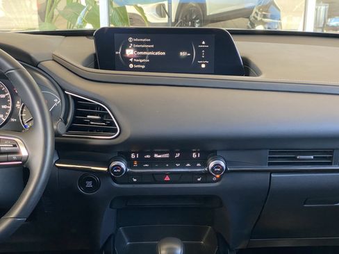 Certified 2025 MAZDA CX-30 AWD 2.5 S w/ Preferred Package image 39