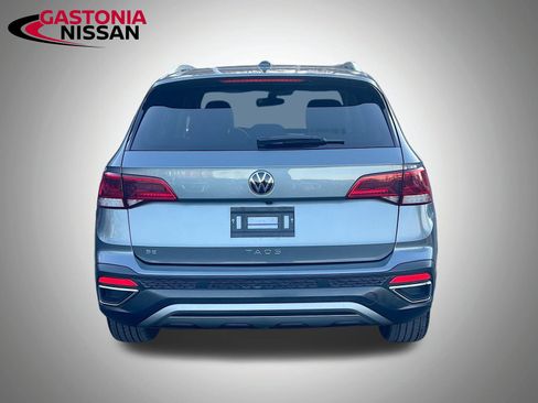 Used 2024 Volkswagen Taos SE image 7