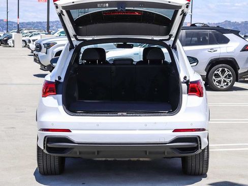 Used 2025 Audi Q3 2.0T Premium w/ Convenience Package AWD/4WD image 37