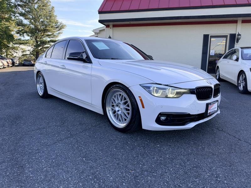 Used 2018 BMW 340i xDrive Sedan w/ Shadow Sport Edition AWD/4WD image 3