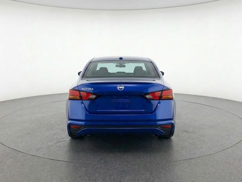 Used 2025 Nissan Altima 2.5 SV FWD image 7