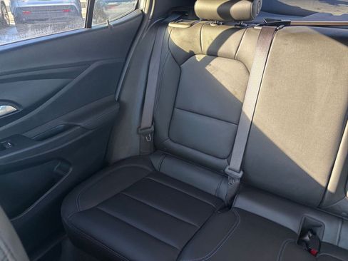 Used 2025 Buick Envista Sport Touring image 35