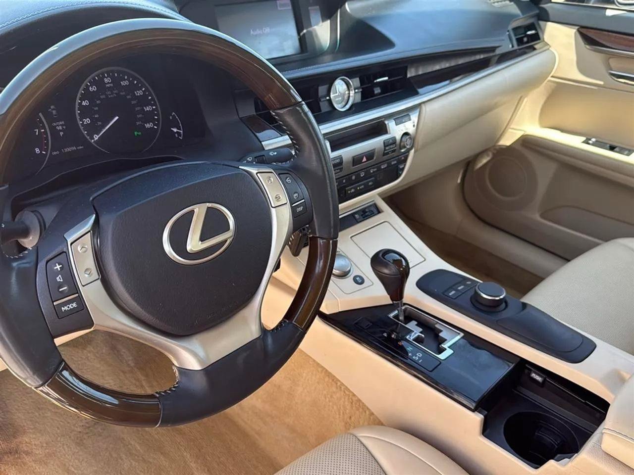 Used 2014 Lexus ES 350 w/ Premium Package FWD image 32