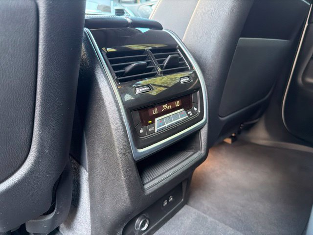 Certified 2025 BMW X5 M60i w/ Climate Comfort Package AWD/4WD image 27