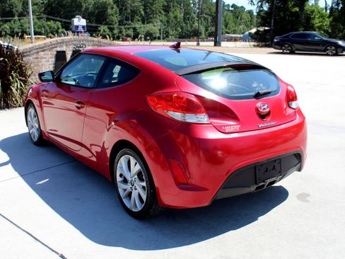 Used 2016 Hyundai Veloster image 26