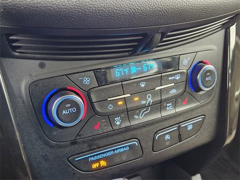 Used 2017 Ford Escape Titanium image 20