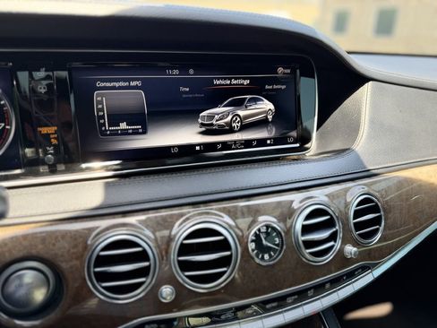 Used 2015 Mercedes-Benz S 550 Sedan image 17