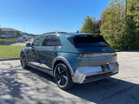 New 2026 Hyundai Ioniq 5 Limited image 3