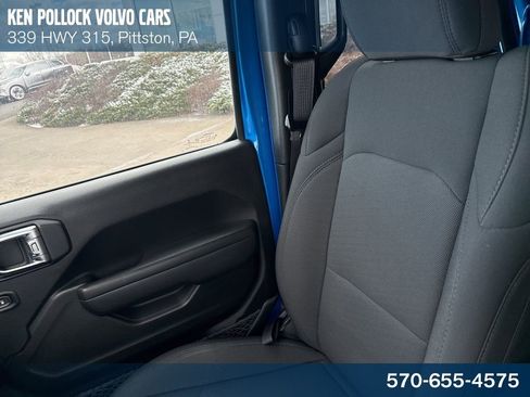 Used 2023 Jeep Wrangler Willys image 23