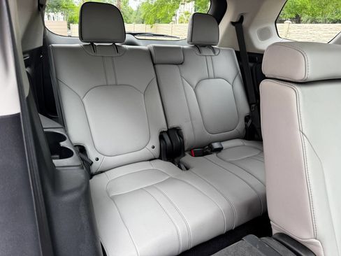 Used 2023 Honda Pilot Elite image 17