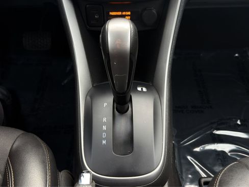 Used 2022 Chevrolet Trax LT w/ Driver Confidence Package image 19